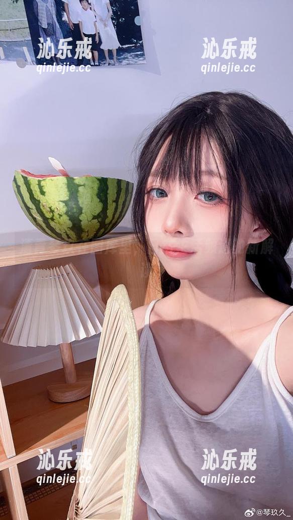 清青琴玖在图库里，日常生活频道的新解读