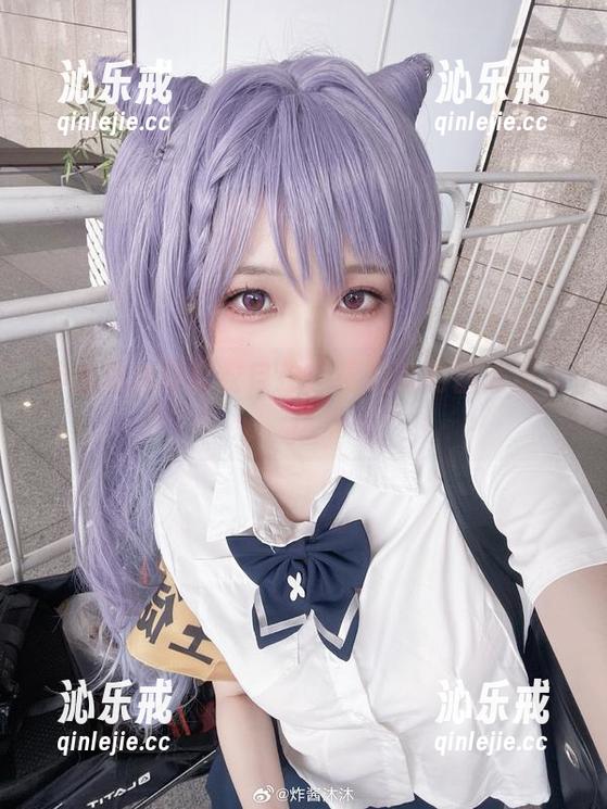 炸酱沐沐穿皮衣自拍，福利啥的都是浮云！