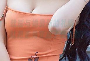 爱尤物 - 歆瑶与她最新的礼服：一不小心，就把走秀变成了舞台剧？