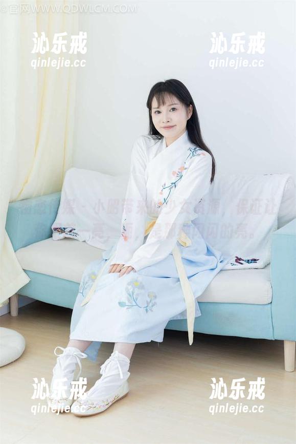 物恋传媒-小昭 物恋传媒 - 小昭带来的少女资源,保证让你眼前一亮,呃,是那种闪闪的亮。