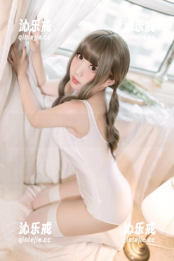 猫田圣奈奈 猫田圣奈奈,高清图包中的美脚,看完让你一秒变成腿控!