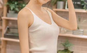 换一种思维，王羽杉的制服图包让你大开眼界！