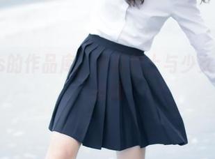 疯猫ss的作品库：小粉护士与少女衣橱的碰撞