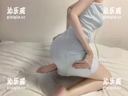 相扑猫 微密圈 - 一组高跟鞋,来自相扑猫的网盘,走光的几率也太大了吧!