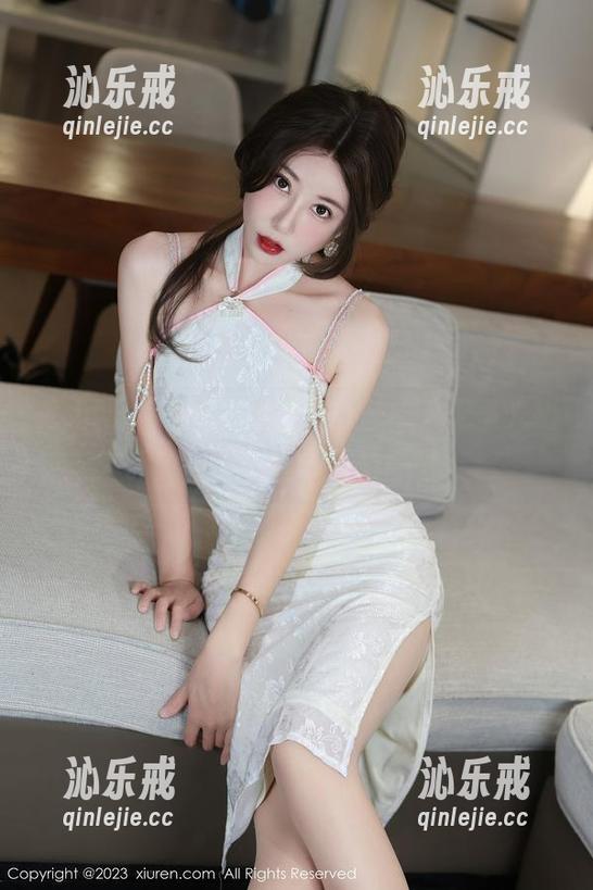 秀人网 - Egg尤妮丝的办公室，无圣光摄影，连光影都懒得搭理她！