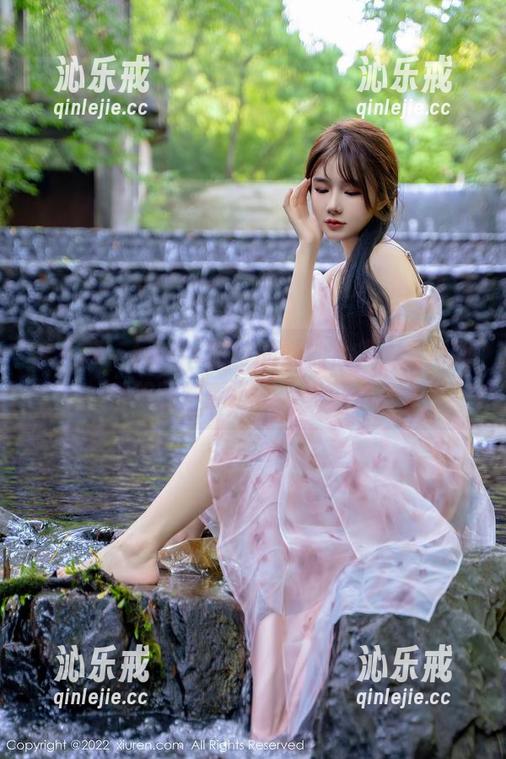 秀人网 - tina_甜仔的婚纱合集，看得我都想回炉重造了，真可怕。