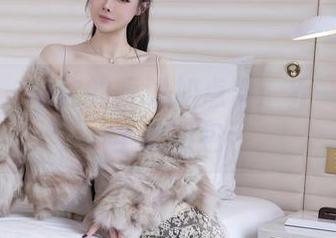 秀人网 - 给你的眼球加点料：乔一一棉袜全套图包