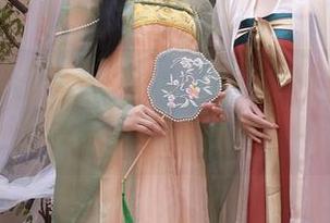 秀人网 - 女孩们，请注意！仓井优香的作品下载进行中