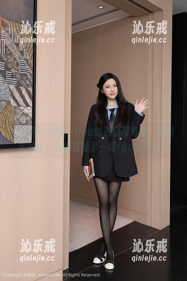 秀人网-双笙Alina 秀人网 - 双笙Alina的长腿写真集,原图里的每一处都在暗示一场fun的约会?