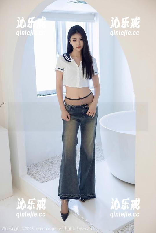 秀人网-大美媚京 秀人网 - 大美媚京的牛仔裤小游戏,等不及想看套图了
