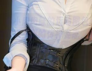 秀人网 - 看小肉肉咪的运动图包：这资源，配上她意想不到的传神姿态，哈哈，真妙