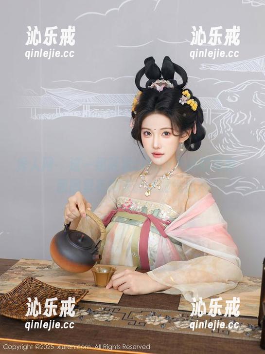 秀人网 - 这一组筱慧cindy学妹的写真，原图里有哪来的这股气氛？