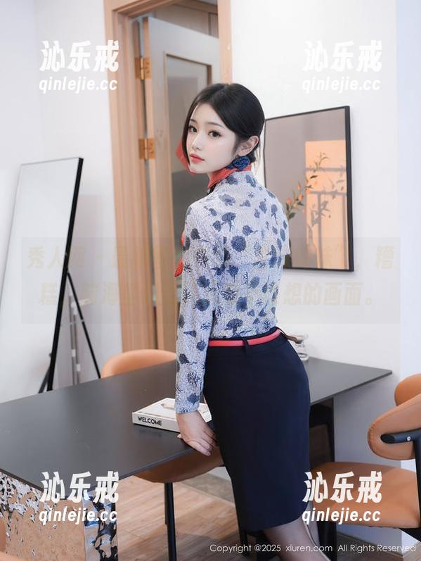 秀人网-言沫 秀人网 - 最新图包中的“言沫妹妹”,糟糕,脑海里闪过了无数不该想的画面。