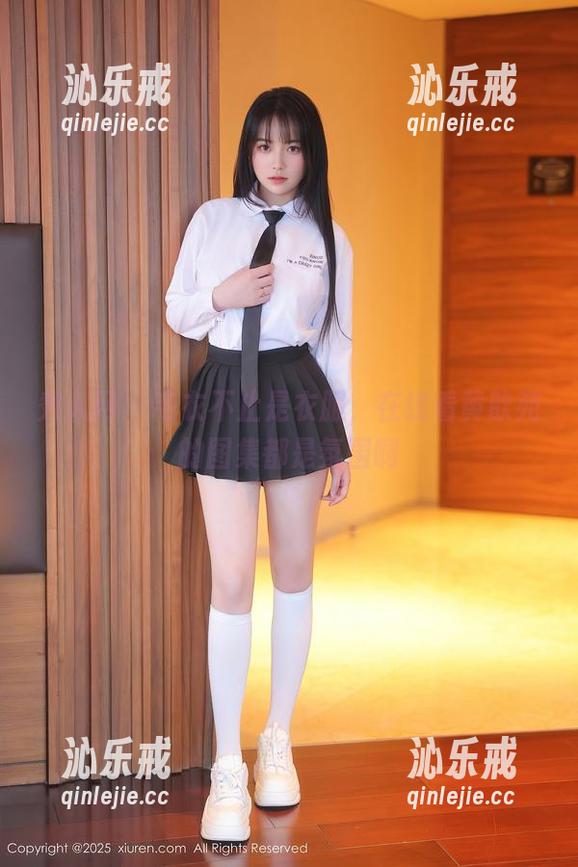 秀人网 - 毛衣不止是衣服，在线看黄歆苑的图集都是氛围啊