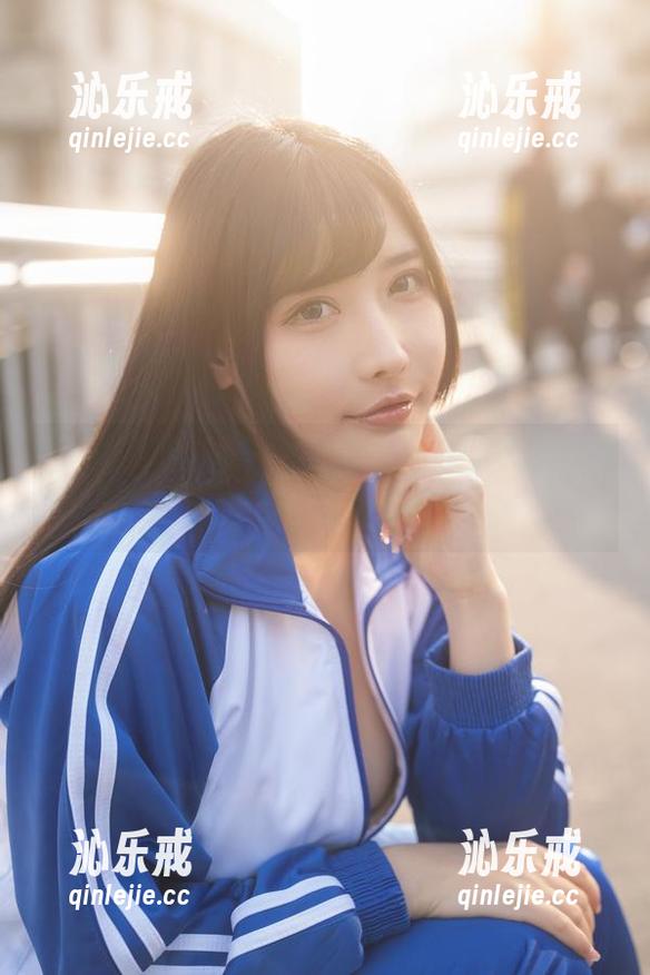 听说糖果果Candy的睡衣合集可以让人流连忘返，但我不记得了。