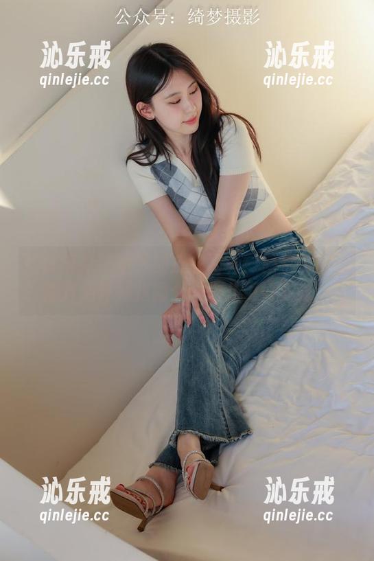 绮梦摄影-小艺 绮梦摄影 - 小艺的皮衣写真:图片多得我都开始怀疑我哪个图块儿更好下载。