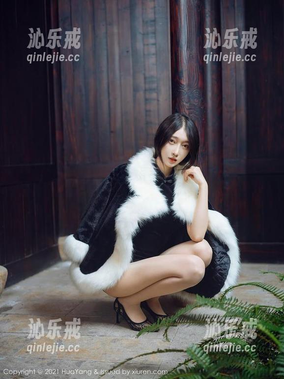 花漾show-Egg_尤妮丝 花漾show - Egg_尤妮丝的更新睡衣套图:看她怎么把居家佼佼者演绎得如此优雅!