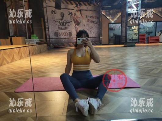若若老师 微密圈 - 若若老师又来了!这一波网袜写真集更新,能不能不让我分心?
