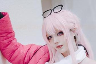 FGO葛饰北斋与泳装的二次元交锋，菌烨tako图集引爆你的好奇心！