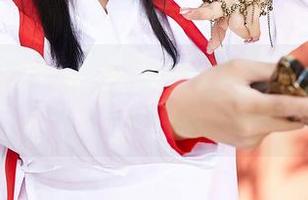 蜜桃社 - 免费下载！这份伊琳的图集，透明得让人想要偷偷保持距离。