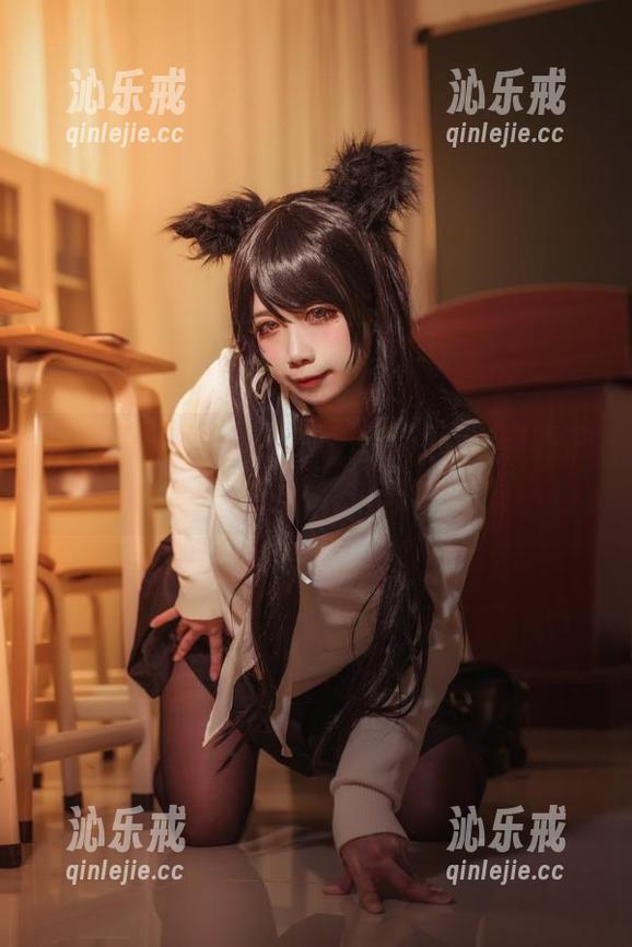 贞子蜜桃大显身手，碧蓝航线角色制服资源图库就是这么让人难以抵挡！