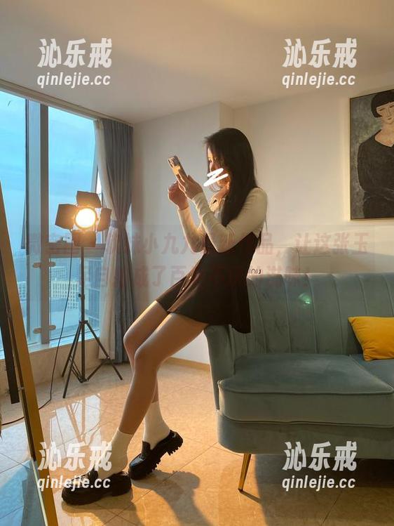 微密圈 - 软妹小九九最新作品，让这张玉足自拍成了百看不厌的滋味！