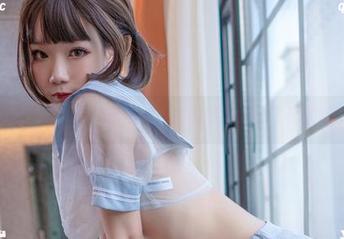 铁打萌萌_moi的短裙，高清壁纸带你飞起来啦！