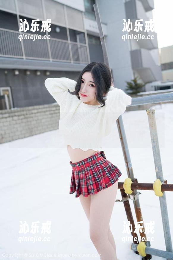 魅妍社-大奶昔Kyra 魅妍社 - “大奶昔Kyra”旗袍资源满满,辣眼睛但又强烈想点进去的那种。