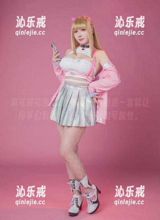 麻花麻花酱的职业装图包，随便一套就让同事们默默计算升职加薪的可能性。
