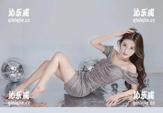 微密圈 - 黎允熙双人——下载这场双重惊艳，免费获取偏题乐趣！